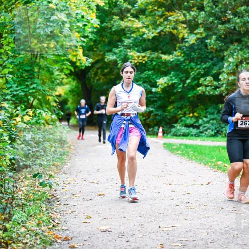 12.10.2025 - Bramfelder Halbmarathon 2025 Dr. Thomas Lammeyer http://msf.ph/oto/9355658 12.10.2025 10:54:24 Laufen 2675, 2674 meine-sportfotos.de