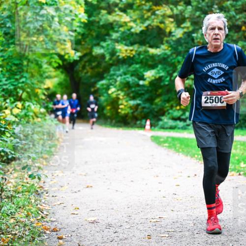 12.10.2025 - Bramfelder Halbmarathon 2025 Dr. Thomas Lammeyer http://msf.ph/oto/9355705 12.10.2025 10:54:33 Laufen 2500 meine-sportfotos.de