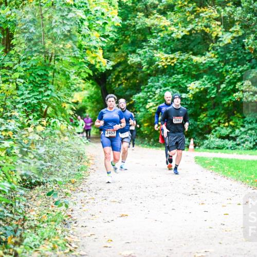 12.10.2025 - Bramfelder Halbmarathon 2025 Dr. Thomas Lammeyer http://msf.ph/oto/9355718 12.10.2025 10:54:39 Laufen 2457, 2183, 2662 meine-sportfotos.de