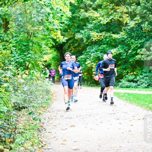 12.10.2025 - Bramfelder Halbmarathon 2025 Dr. Thomas Lammeyer http://msf.ph/oto/9355722 12.10.2025 10:54:39 Laufen 361, 2457, 183, 2662 meine-sportfotos.de