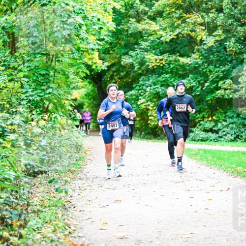 12.10.2025 - Bramfelder Halbmarathon 2025 Dr. Thomas Lammeyer http://msf.ph/oto/9355724 12.10.2025 10:54:39 Laufen 2457, 2662 meine-sportfotos.de