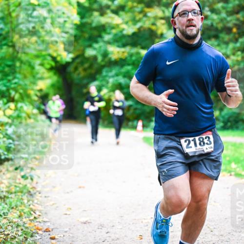 12.10.2025 - Bramfelder Halbmarathon 2025 Dr. Thomas Lammeyer http://msf.ph/oto/9355751 12.10.2025 10:54:44 Laufen 2183, 120 meine-sportfotos.de