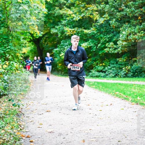 12.10.2025 - Bramfelder Halbmarathon 2025 Dr. Thomas Lammeyer http://msf.ph/oto/9355860 12.10.2025 10:55:03 Laufen 2642 meine-sportfotos.de