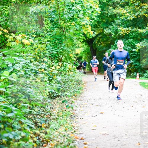 12.10.2025 - Bramfelder Halbmarathon 2025 Dr. Thomas Lammeyer http://msf.ph/oto/9355873 12.10.2025 10:55:07 Laufen 2261 meine-sportfotos.de