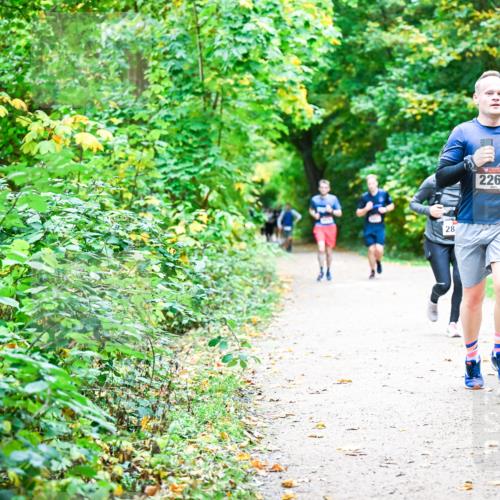 12.10.2025 - Bramfelder Halbmarathon 2025 Dr. Thomas Lammeyer http://msf.ph/oto/9355883 12.10.2025 10:55:09 Laufen 28, 2261, 8135 meine-sportfotos.de