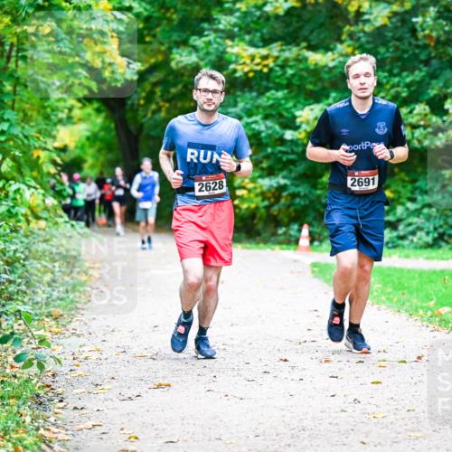 12.10.2025 - Bramfelder Halbmarathon 2025 Dr. Thomas Lammeyer http://msf.ph/oto/9355917 12.10.2025 10:55:15 Laufen 2024, 2628, 2691 meine-sportfotos.de