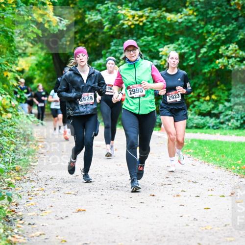 12.10.2025 - Bramfelder Halbmarathon 2025 Dr. Thomas Lammeyer http://msf.ph/oto/9355974 12.10.2025 10:55:26 Laufen 2629, 286, 2995, 2923 meine-sportfotos.de