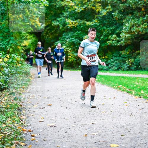 12.10.2025 - Bramfelder Halbmarathon 2025 Dr. Thomas Lammeyer http://msf.ph/oto/9356017 12.10.2025 10:55:35 Laufen 2818 meine-sportfotos.de
