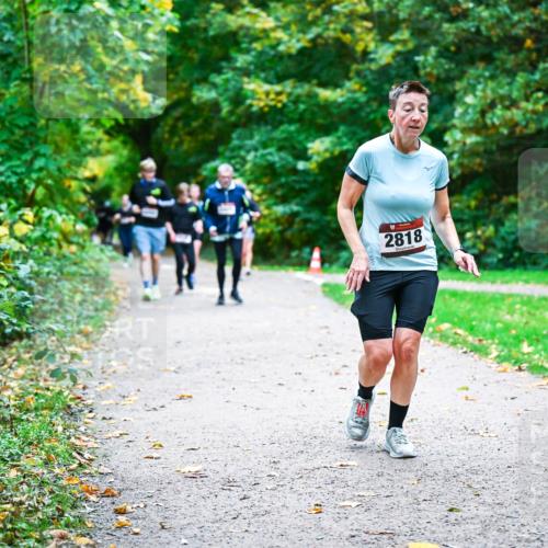 12.10.2025 - Bramfelder Halbmarathon 2025 Dr. Thomas Lammeyer http://msf.ph/oto/9356023 12.10.2025 10:55:35 Laufen 2818 meine-sportfotos.de