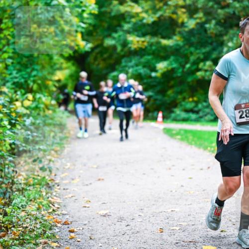 12.10.2025 - Bramfelder Halbmarathon 2025 Dr. Thomas Lammeyer http://msf.ph/oto/9356028 12.10.2025 10:55:36 Laufen 2818 meine-sportfotos.de