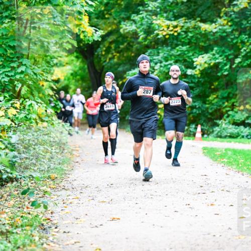 12.10.2025 - Bramfelder Halbmarathon 2025 Dr. Thomas Lammeyer http://msf.ph/oto/9356095 12.10.2025 10:55:50 Laufen 2619, 287, 2223 meine-sportfotos.de