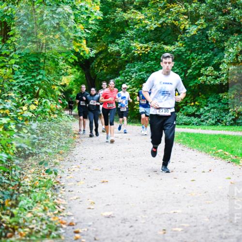 12.10.2025 - Bramfelder Halbmarathon 2025 Dr. Thomas Lammeyer http://msf.ph/oto/9356127 12.10.2025 10:55:56 Laufen 285, 2150, 2510, 2488, 2770, 2730 meine-sportfotos.de