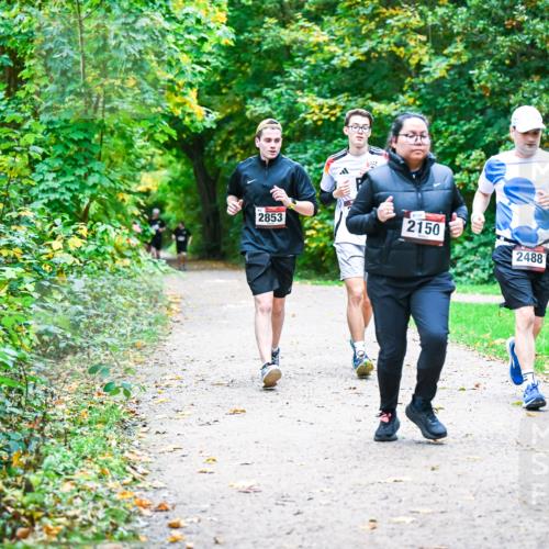 12.10.2025 - Bramfelder Halbmarathon 2025 Dr. Thomas Lammeyer http://msf.ph/oto/9356167 12.10.2025 10:56:02 Laufen 2853, 2150, 2488 meine-sportfotos.de