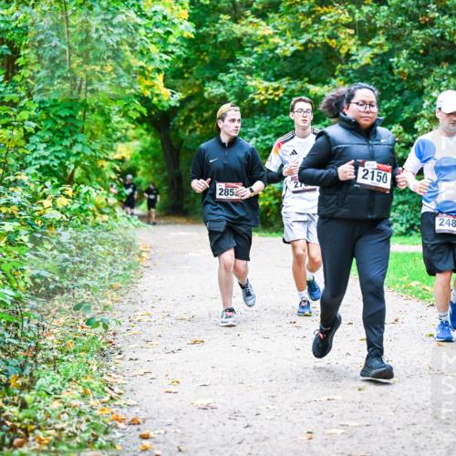 12.10.2025 - Bramfelder Halbmarathon 2025 Dr. Thomas Lammeyer http://msf.ph/oto/9356168 12.10.2025 10:56:02 Laufen 2852, 2150, 2488 meine-sportfotos.de