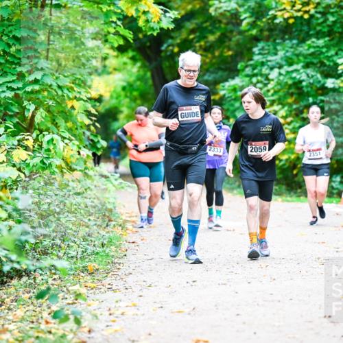12.10.2025 - Bramfelder Halbmarathon 2025 Dr. Thomas Lammeyer http://msf.ph/oto/9356208 12.10.2025 10:56:19 Laufen 2333, 2059, 2351 meine-sportfotos.de