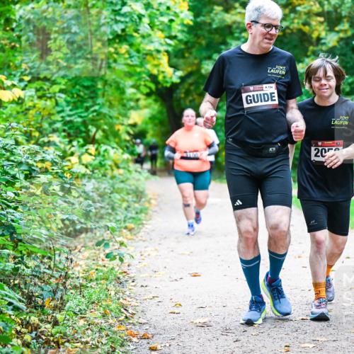 12.10.2025 - Bramfelder Halbmarathon 2025 Dr. Thomas Lammeyer http://msf.ph/oto/9356242 12.10.2025 10:56:24 Laufen 154, 20 meine-sportfotos.de