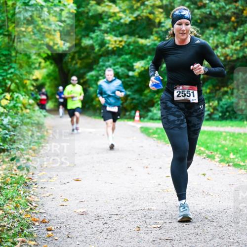 12.10.2025 - Bramfelder Halbmarathon 2025 Dr. Thomas Lammeyer http://msf.ph/oto/9356337 12.10.2025 10:56:50 Laufen 2551, 59 meine-sportfotos.de