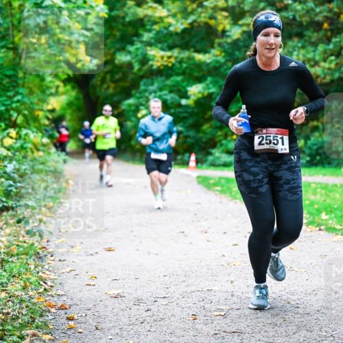 12.10.2025 - Bramfelder Halbmarathon 2025 Dr. Thomas Lammeyer http://msf.ph/oto/9356338 12.10.2025 10:56:50 Laufen 2551, 59 meine-sportfotos.de