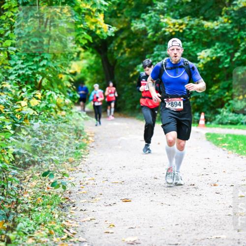 12.10.2025 - Bramfelder Halbmarathon 2025 Dr. Thomas Lammeyer http://msf.ph/oto/9356373 12.10.2025 10:56:58 Laufen 2894 meine-sportfotos.de