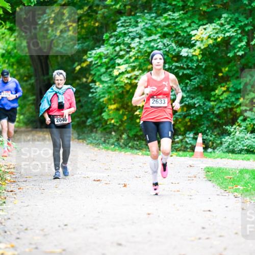 12.10.2025 - Bramfelder Halbmarathon 2025 Dr. Thomas Lammeyer http://msf.ph/oto/9356396 12.10.2025 10:57:05 Laufen 2422, 2040, 2633 meine-sportfotos.de
