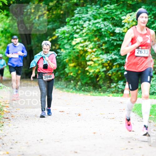 12.10.2025 - Bramfelder Halbmarathon 2025 Dr. Thomas Lammeyer http://msf.ph/oto/9356407 12.10.2025 10:57:06 Laufen 2040, 2633 meine-sportfotos.de