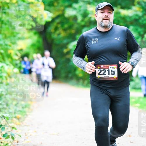 12.10.2025 - Bramfelder Halbmarathon 2025 Dr. Thomas Lammeyer http://msf.ph/oto/9356462 12.10.2025 10:57:24 Laufen 11, 2215 meine-sportfotos.de