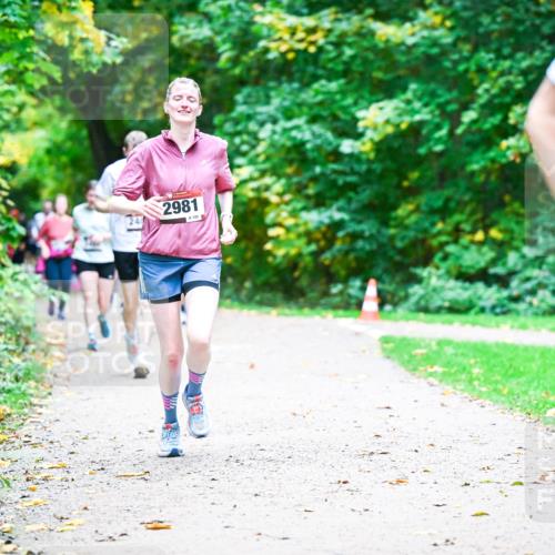 12.10.2025 - Bramfelder Halbmarathon 2025 Dr. Thomas Lammeyer http://msf.ph/oto/9356674 12.10.2025 10:58:26 Laufen 2981, 128 meine-sportfotos.de