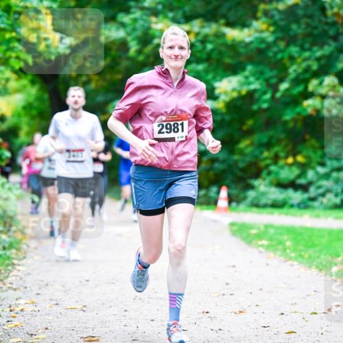12.10.2025 - Bramfelder Halbmarathon 2025 Dr. Thomas Lammeyer http://msf.ph/oto/9356676 12.10.2025 10:58:27 Laufen 2981, 128 meine-sportfotos.de