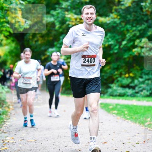 12.10.2025 - Bramfelder Halbmarathon 2025 Dr. Thomas Lammeyer http://msf.ph/oto/9356693 12.10.2025 10:58:30 Laufen 2403 meine-sportfotos.de