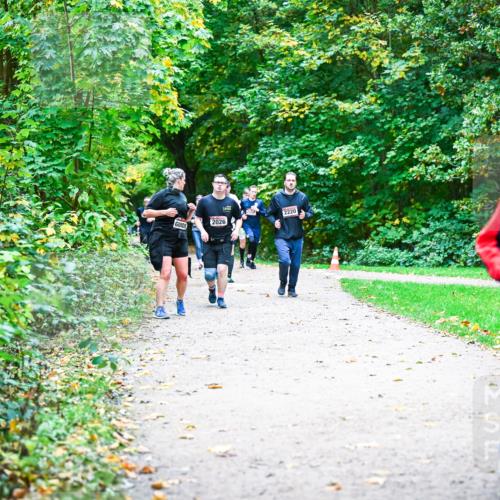 12.10.2025 - Bramfelder Halbmarathon 2025 Dr. Thomas Lammeyer http://msf.ph/oto/9356823 12.10.2025 10:58:54 Laufen 2026, 2552, 2220, 2169 meine-sportfotos.de