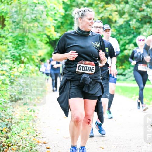12.10.2025 - Bramfelder Halbmarathon 2025 Dr. Thomas Lammeyer http://msf.ph/oto/9356860 12.10.2025 10:59:01 Laufen 2489, 34 meine-sportfotos.de