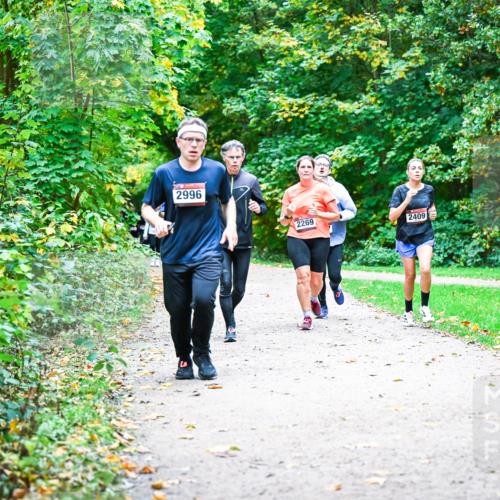 12.10.2025 - Bramfelder Halbmarathon 2025 Dr. Thomas Lammeyer http://msf.ph/oto/9356882 12.10.2025 10:59:06 Laufen 2996, 2269, 2409 meine-sportfotos.de