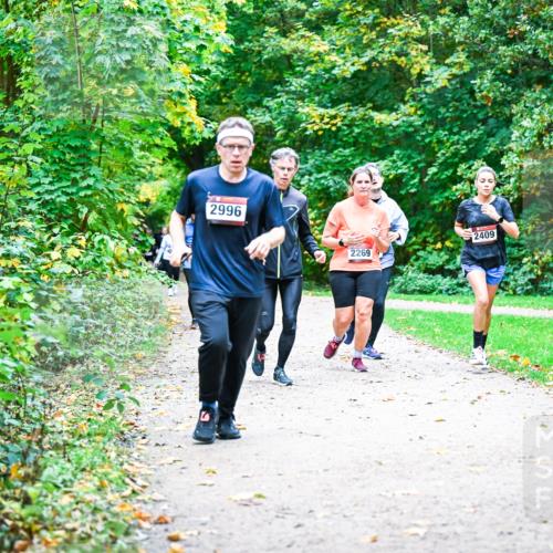 12.10.2025 - Bramfelder Halbmarathon 2025 Dr. Thomas Lammeyer http://msf.ph/oto/9356885 12.10.2025 10:59:06 Laufen 2996, 2409, 2269 meine-sportfotos.de