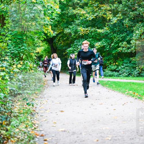 12.10.2025 - Bramfelder Halbmarathon 2025 Dr. Thomas Lammeyer http://msf.ph/oto/9356927 12.10.2025 10:59:16 Laufen 575, 296 meine-sportfotos.de