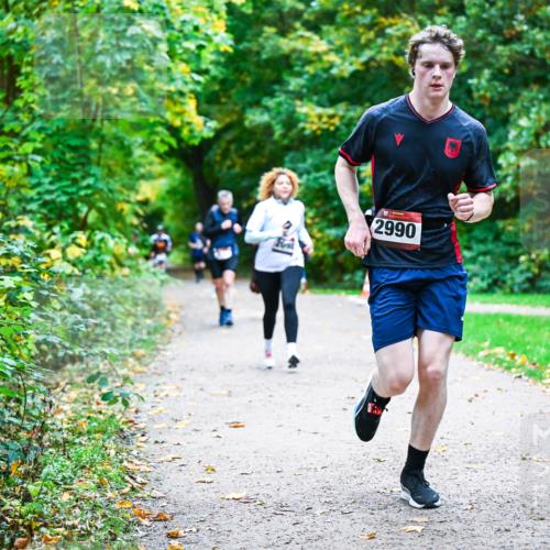 12.10.2025 - Bramfelder Halbmarathon 2025 Dr. Thomas Lammeyer http://msf.ph/oto/9356951 12.10.2025 10:59:20 Laufen 2575, 2990 meine-sportfotos.de