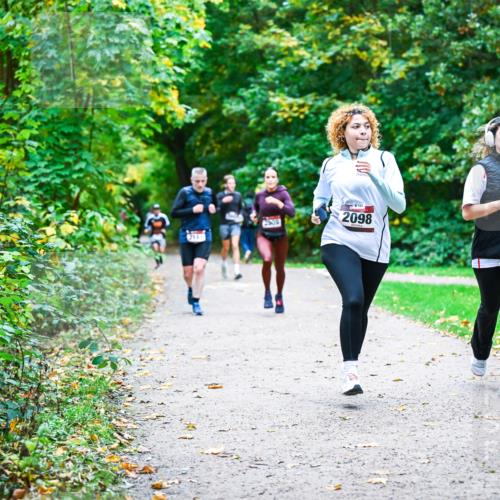12.10.2025 - Bramfelder Halbmarathon 2025 Dr. Thomas Lammeyer http://msf.ph/oto/9356961 12.10.2025 10:59:21 Laufen 2181, 153, 2098 meine-sportfotos.de