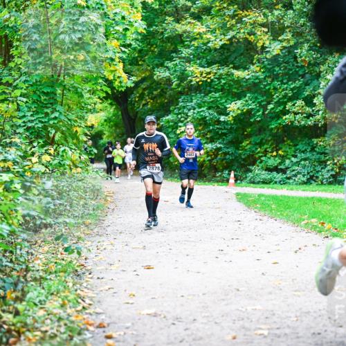 12.10.2025 - Bramfelder Halbmarathon 2025 Dr. Thomas Lammeyer http://msf.ph/oto/9357001 12.10.2025 10:59:28 Laufen 2483, 3, 2878, 2865 meine-sportfotos.de
