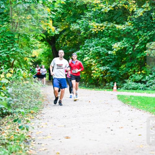 12.10.2025 - Bramfelder Halbmarathon 2025 Dr. Thomas Lammeyer http://msf.ph/oto/9357107 12.10.2025 10:59:47 Laufen 2301, 279 meine-sportfotos.de