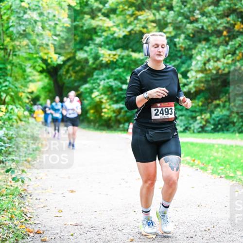 12.10.2025 - Bramfelder Halbmarathon 2025 Dr. Thomas Lammeyer http://msf.ph/oto/9357163 12.10.2025 10:59:56 Laufen 2493 meine-sportfotos.de