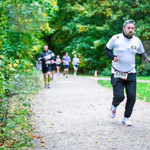 12.10.2025 - Bramfelder Halbmarathon 2025 Dr. Thomas Lammeyer http://msf.ph/oto/9357253 12.10.2025 11:00:13 Laufen 2360 meine-sportfotos.de