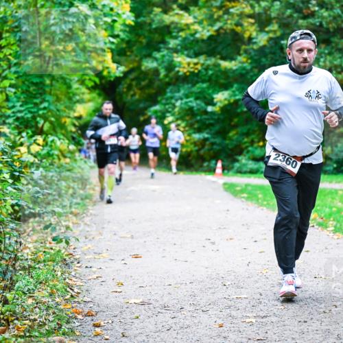 12.10.2025 - Bramfelder Halbmarathon 2025 Dr. Thomas Lammeyer http://msf.ph/oto/9357254 12.10.2025 11:00:13 Laufen 2360 meine-sportfotos.de