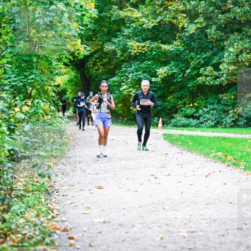 12.10.2025 - Bramfelder Halbmarathon 2025 Dr. Thomas Lammeyer http://msf.ph/oto/9357306 12.10.2025 11:00:23 Laufen 27, 227 meine-sportfotos.de