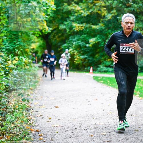 12.10.2025 - Bramfelder Halbmarathon 2025 Dr. Thomas Lammeyer http://msf.ph/oto/9357327 12.10.2025 11:00:27 Laufen 2277 meine-sportfotos.de