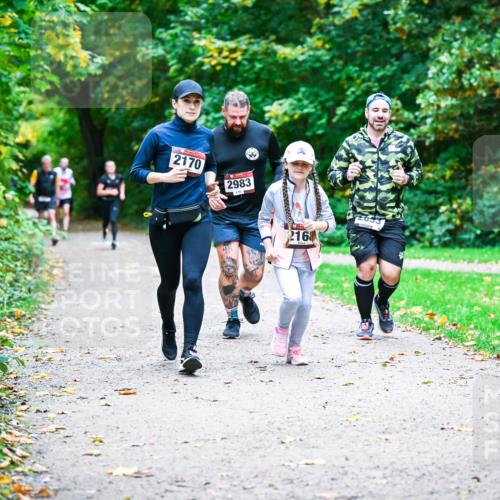 12.10.2025 - Bramfelder Halbmarathon 2025 Dr. Thomas Lammeyer http://msf.ph/oto/9357354 12.10.2025 11:00:32 Laufen 2170, 2983, 2168, 2033 meine-sportfotos.de