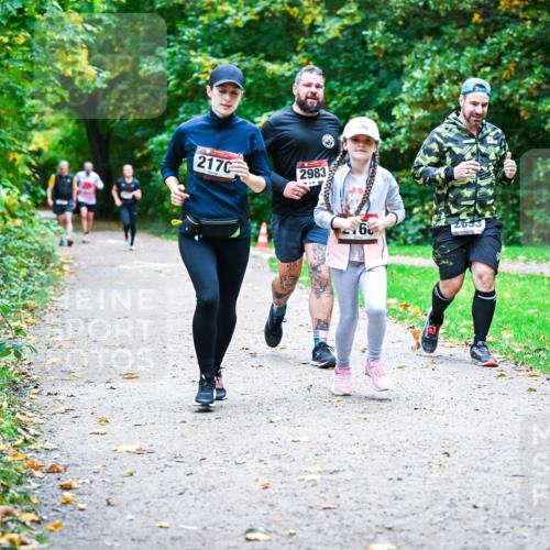 12.10.2025 - Bramfelder Halbmarathon 2025 Dr. Thomas Lammeyer http://msf.ph/oto/9357359 12.10.2025 11:00:33 Laufen 2170, 2983, 6, 2033 meine-sportfotos.de