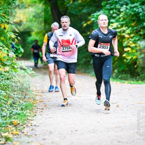 12.10.2025 - Bramfelder Halbmarathon 2025 Dr. Thomas Lammeyer http://msf.ph/oto/9357371 12.10.2025 11:00:38 Laufen 2755, 2955 meine-sportfotos.de