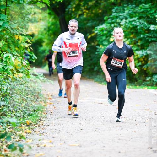 12.10.2025 - Bramfelder Halbmarathon 2025 Dr. Thomas Lammeyer http://msf.ph/oto/9357378 12.10.2025 11:00:39 Laufen 2755, 2955 meine-sportfotos.de