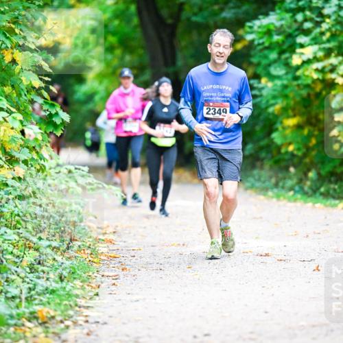 12.10.2025 - Bramfelder Halbmarathon 2025 Dr. Thomas Lammeyer http://msf.ph/oto/9357431 12.10.2025 11:00:58 Laufen 2349 meine-sportfotos.de