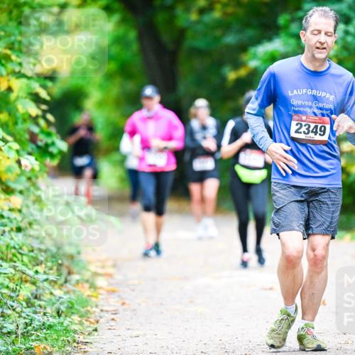12.10.2025 - Bramfelder Halbmarathon 2025 Dr. Thomas Lammeyer http://msf.ph/oto/9357450 12.10.2025 11:01:00 Laufen 2349 meine-sportfotos.de