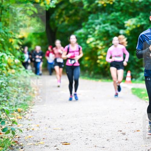12.10.2025 - Bramfelder Halbmarathon 2025 Dr. Thomas Lammeyer http://msf.ph/oto/9357550 12.10.2025 11:01:22 Laufen 2748 meine-sportfotos.de